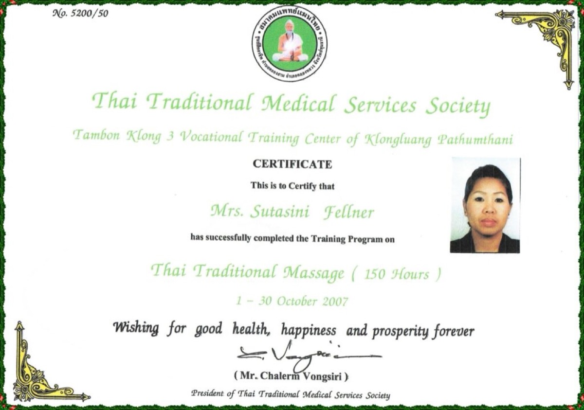 Zertifikat Thai Traditional Massage über 150 Stunden für Sutasini Fellner